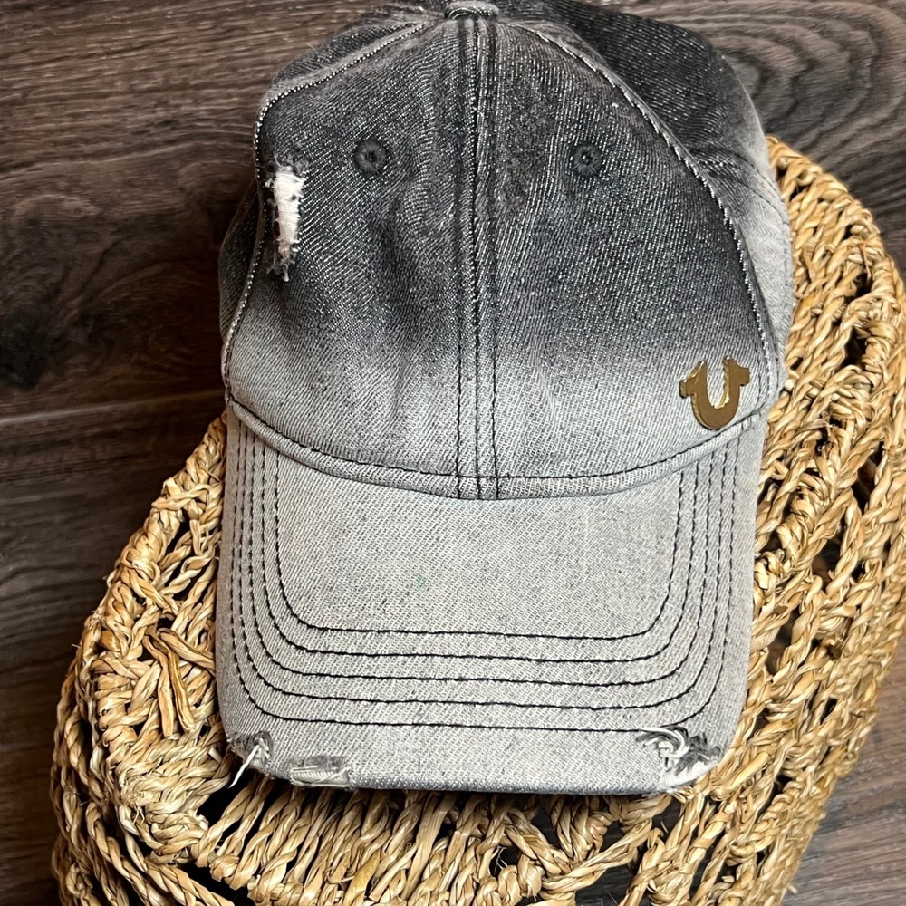 True Religion Distressed Denim Baseball Cap Ombre Black Grey Gold Horseshoe Logo